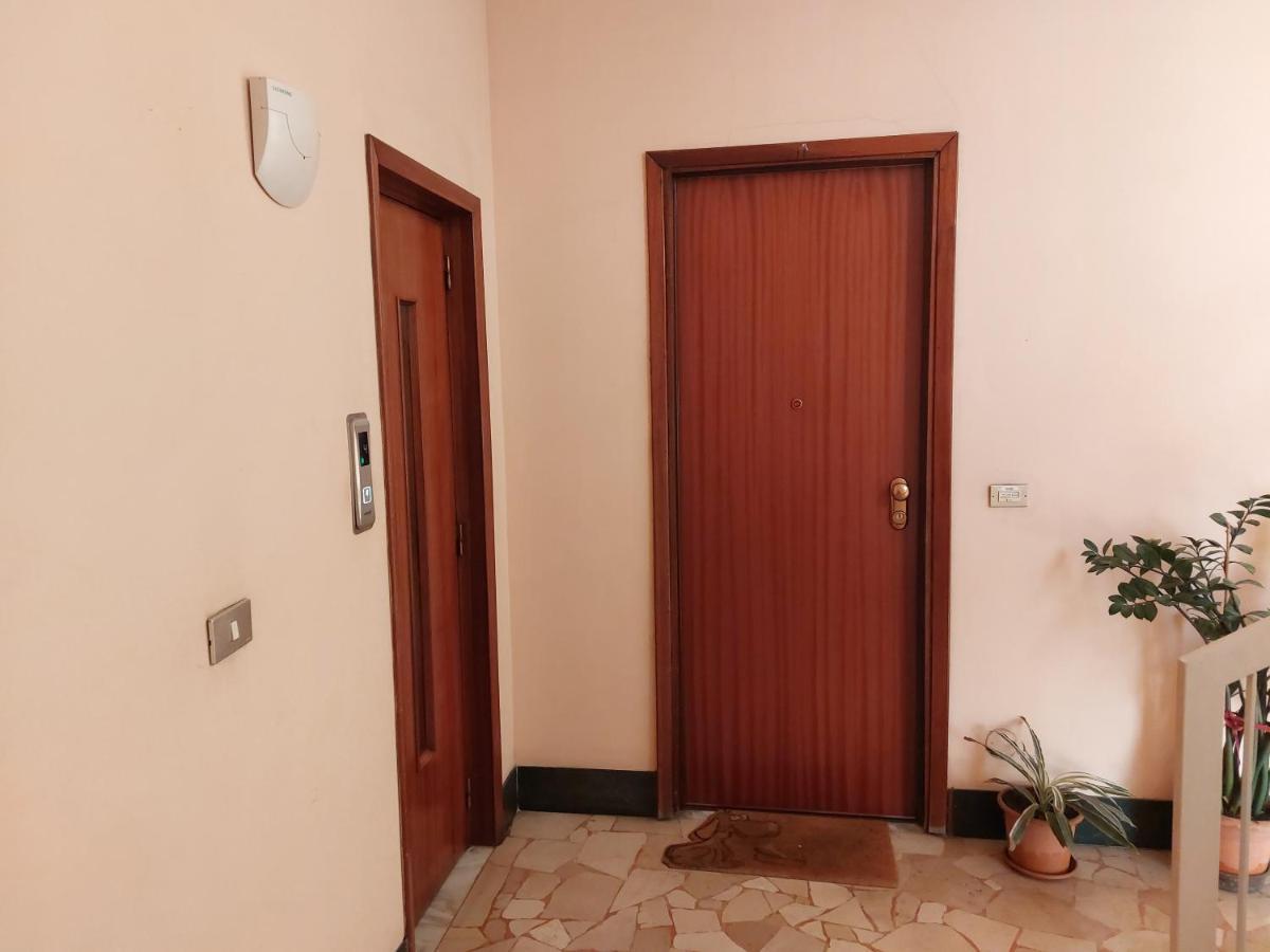 Asti Lovely Apartment エクステリア 写真